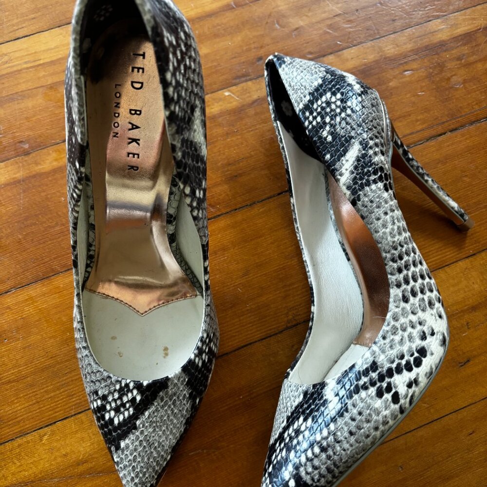 Ted Baker Snakeskin Heels - Sz 8